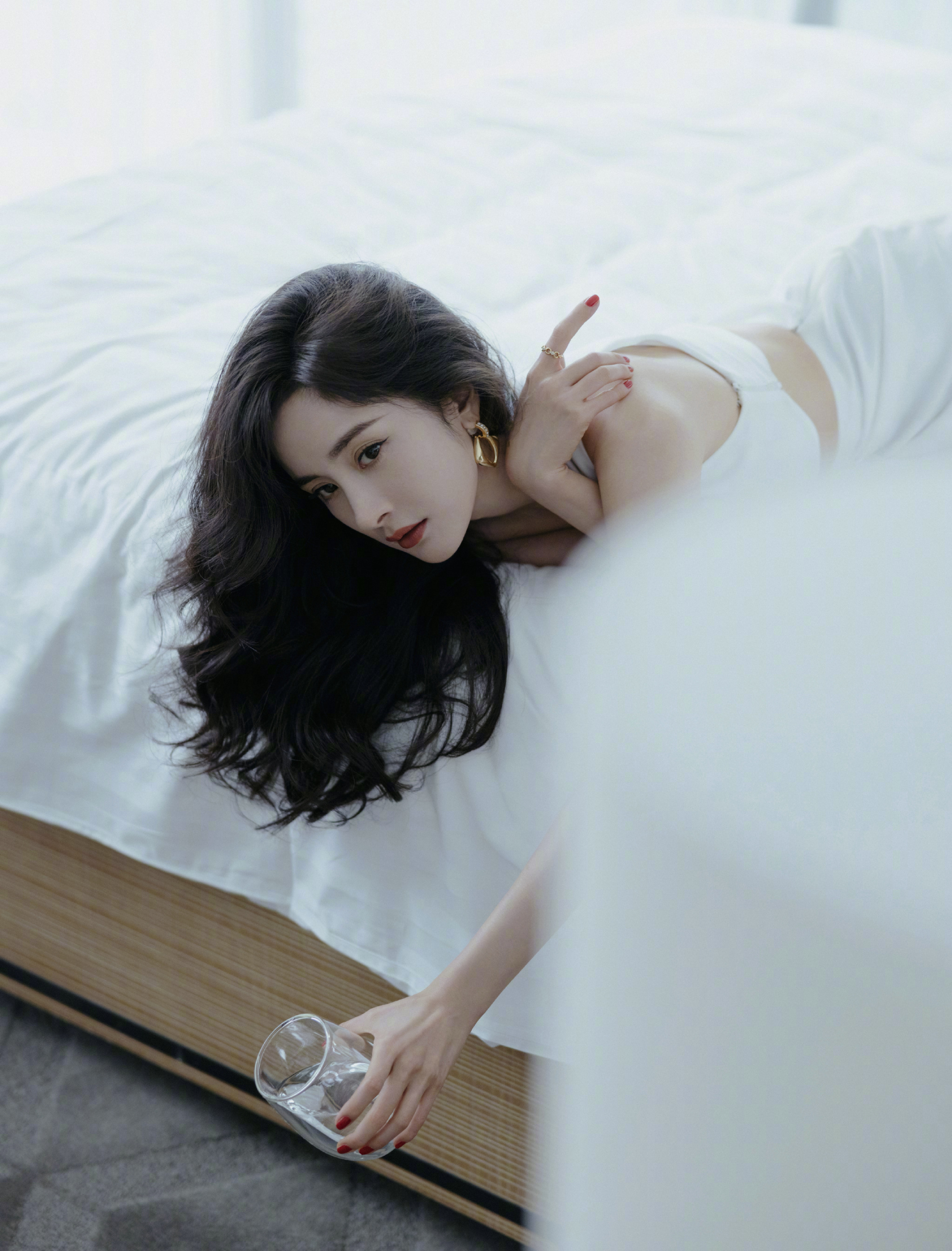 汉子装杨幂的复杂引见