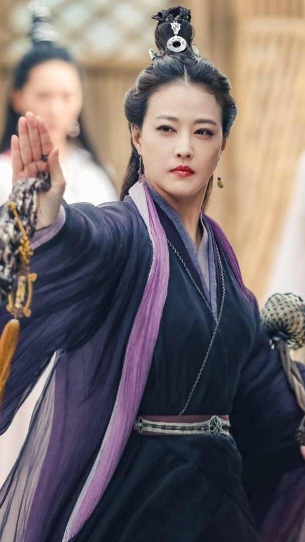 周海媚晒上亿豪宅 周海媚资产几何亿人民币 