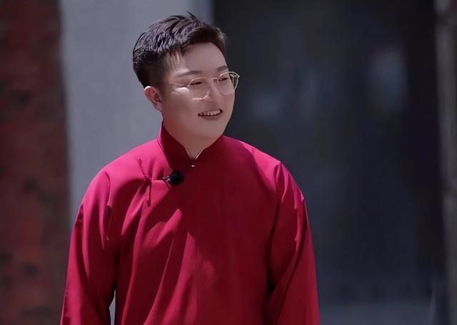 烧饼批栾云平私自演出 烧饼被栾云平怼 烧饼批栾云平私自演出 烧饼被栾云平怼