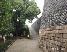 扔蛇门 踩了蛇一脚会怎么办