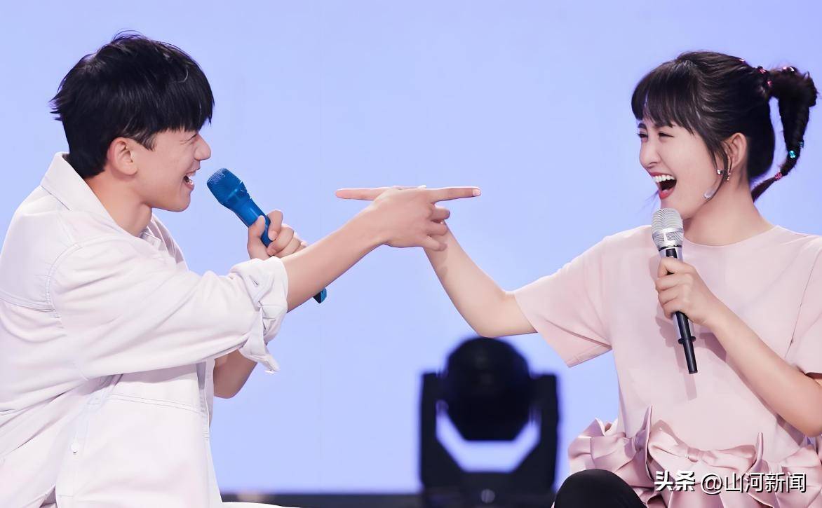 张杰谢娜什么时候离的婚新闻 张杰谢娜什么时候离的婚是真的吗 