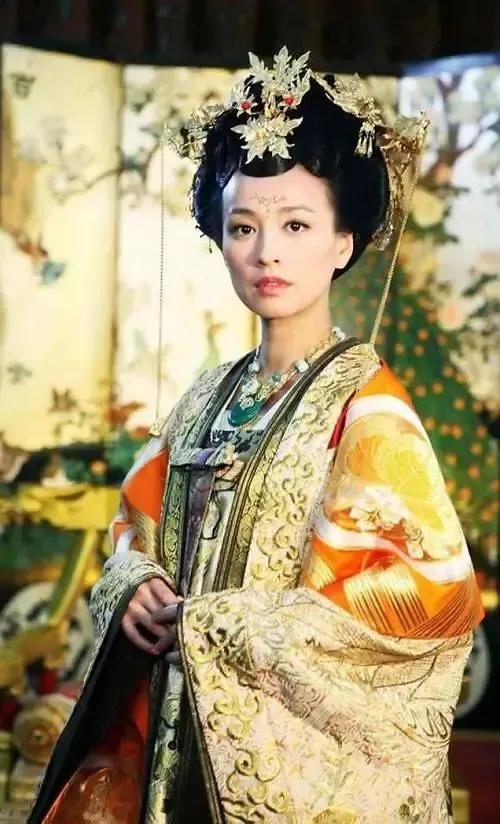 武则天秘史演员 武则天秘史演员中,三位老中青三个演员阿谁演得好 武则天秘史演员 武则天秘史演员中,三位老中青三个演员阿谁演得好