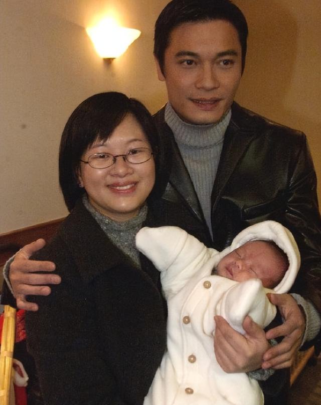 罗嘉良妻子 罗嘉良妻子苏岩的照片 罗嘉良妻子 罗嘉良妻子苏岩的照片