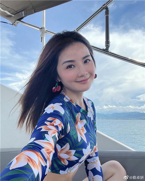 蔡卓妍个人资料 蔡卓妍个人资料简介及家世 