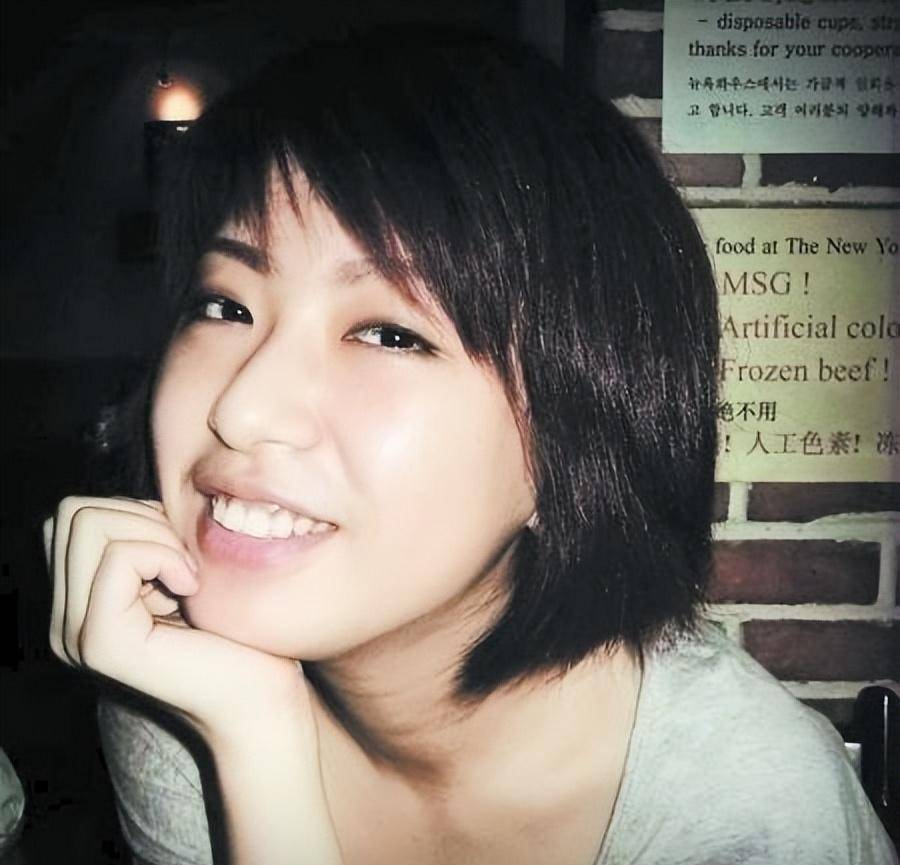 赵铭写真 赵铭岳团体材料 赵铭写真 赵铭岳团体材料