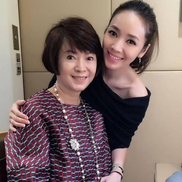 郭美纯 郭美纯对侯佩岑好的嘉赞 郭美纯 郭美纯对侯佩岑好的嘉赞
