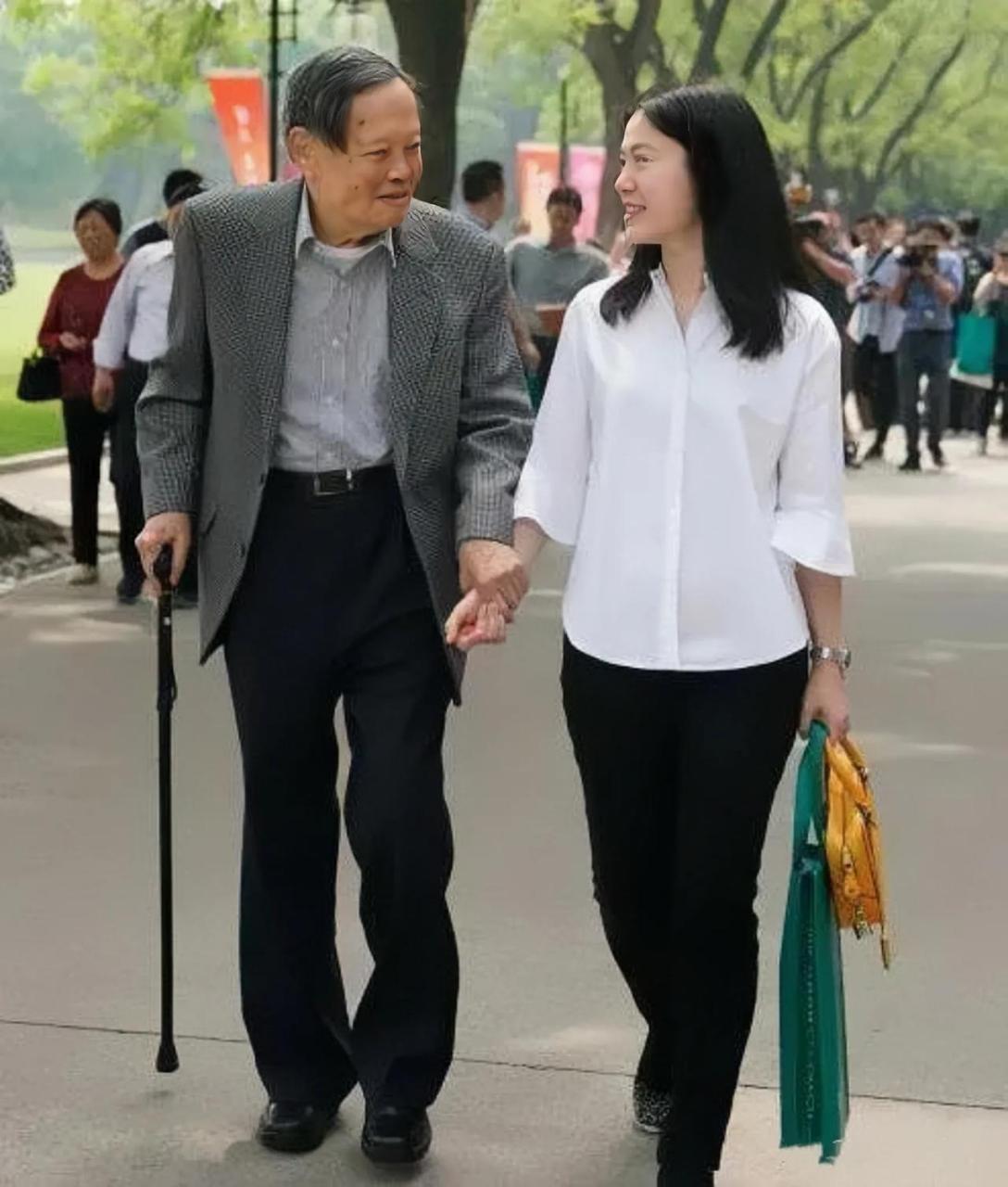 翁帆的第一任丈夫照片 翁帆的第一任丈夫照片俄罗斯电视剧回归故事情节 翁帆的第一任丈夫照片 翁帆的第一任丈夫照片俄罗斯电视剧回归故事情节