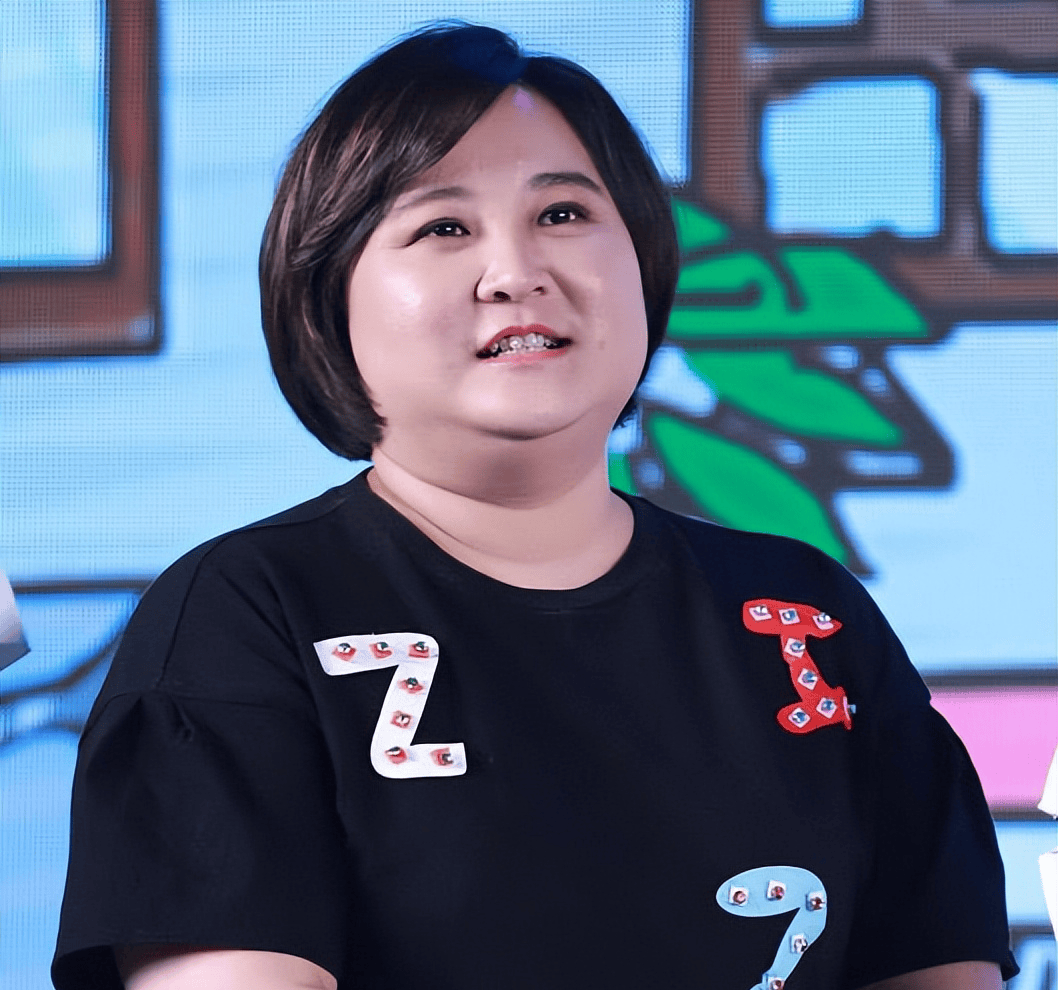 贾玲团体材料简介 贾玲团体材料简介及门第 贾玲团体材料简介 贾玲团体材料简介及门第