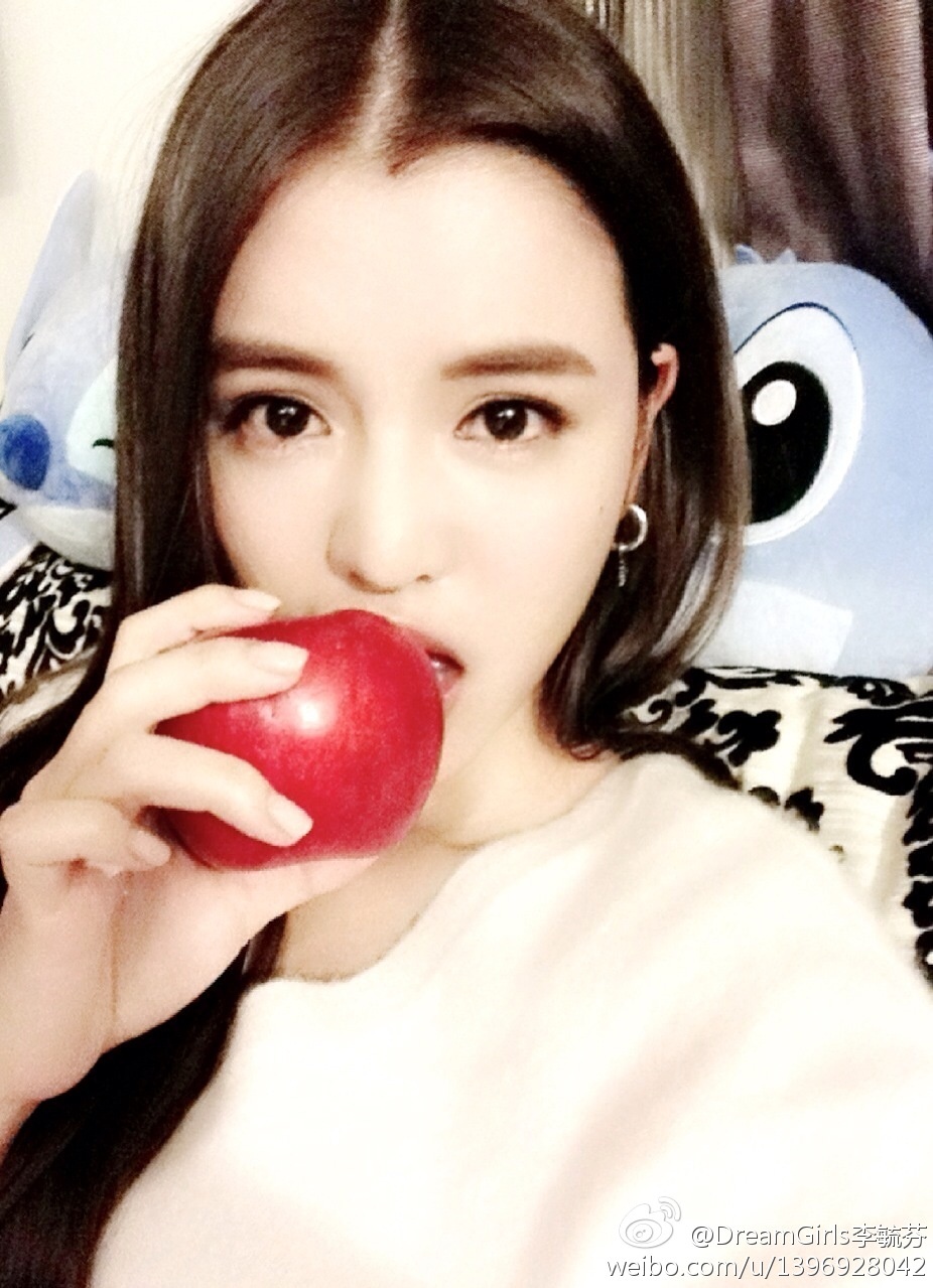 李毓芬团体材料 李毓芬instagram 李毓芬团体材料 李毓芬instagram