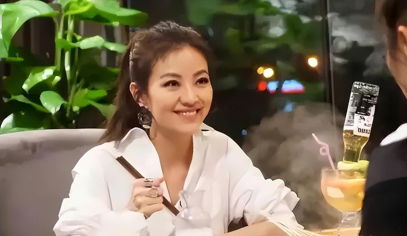经纬和撒贝宁 撒贝宁掮客人是谁 经纬和撒贝宁 撒贝宁掮客人是谁