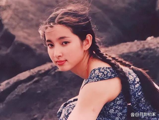 黑地盘的女人 黑地盘的女人主题曲 黑地盘的女人 黑地盘的女人主题曲