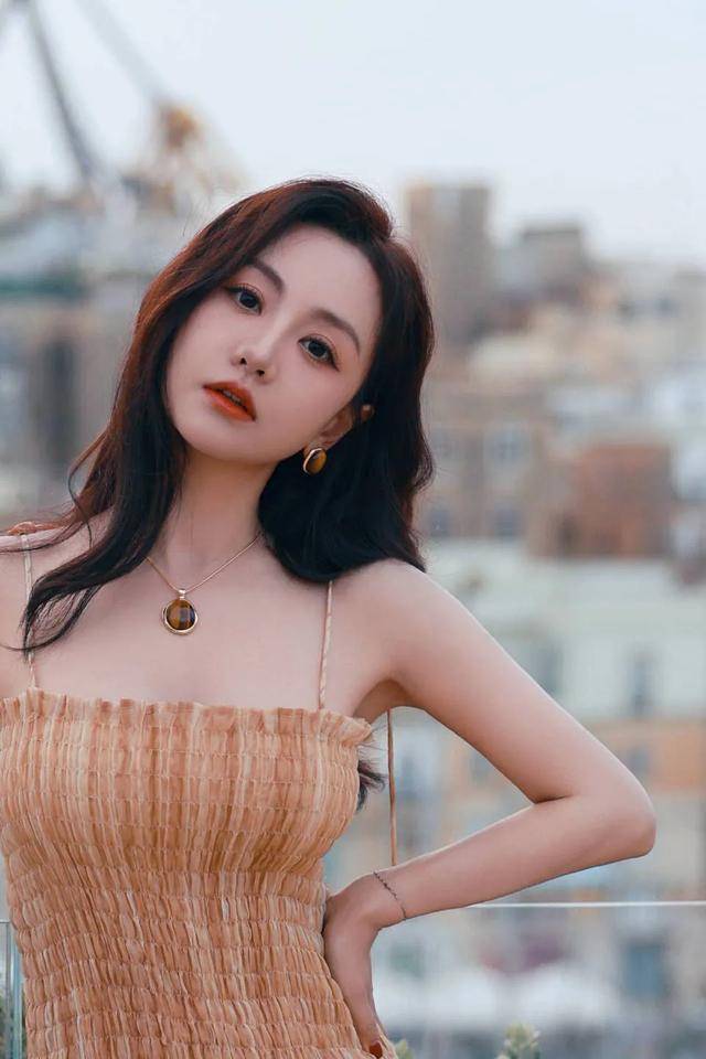 杨蓉童年阴影 杨蓉童年阴影图片