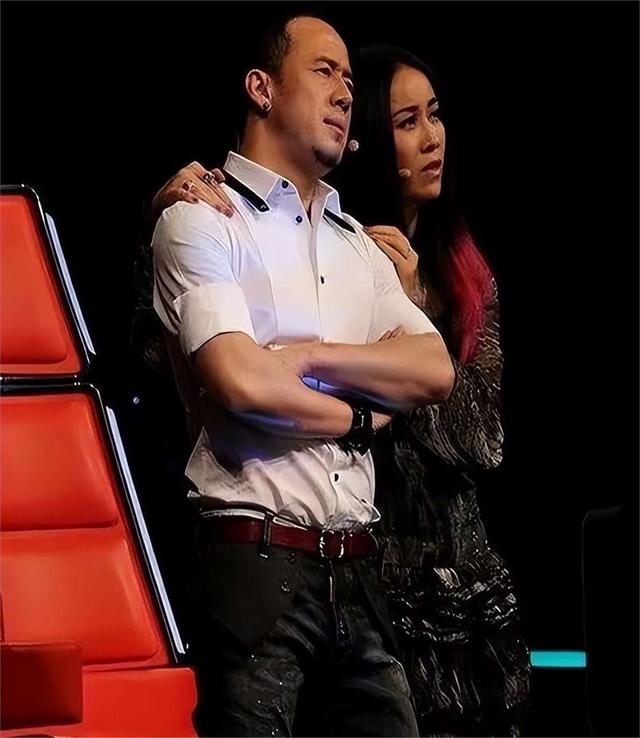 杨坤成婚了吗 杨坤成婚了吗简历团体材料简介 杨坤成婚了吗 杨坤成婚了吗简历团体材料简介