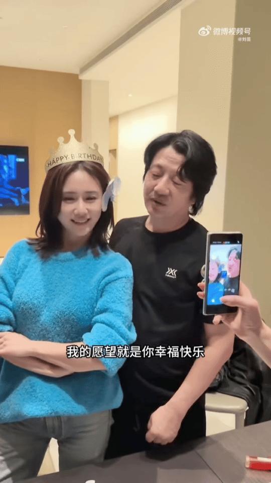 黄晓明抚慰刘芸 黄晓明抚慰刘芸是哪一集 黄晓明抚慰刘芸 黄晓明抚慰刘芸是哪一集