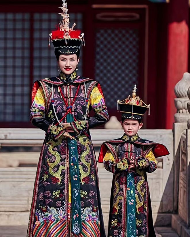 杨烁妻子王黎雯 杨烁妻子王黎雯是哪里人