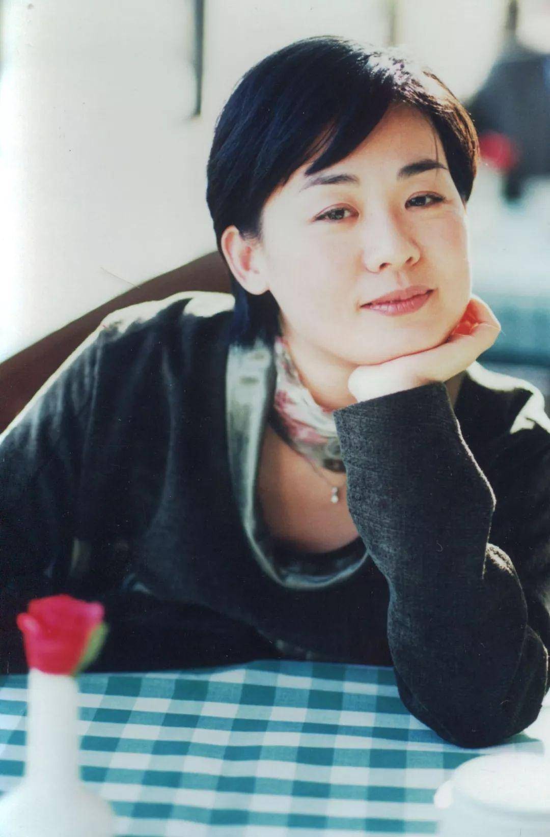 石凉妻子 石凉妻子图片 