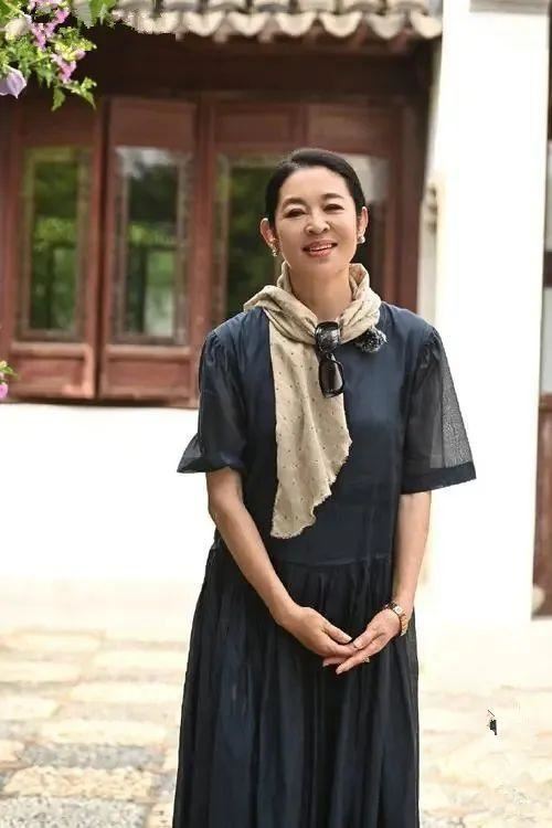 倪萍杨亚洲 倪萍杨亚洲离婚是真的吗