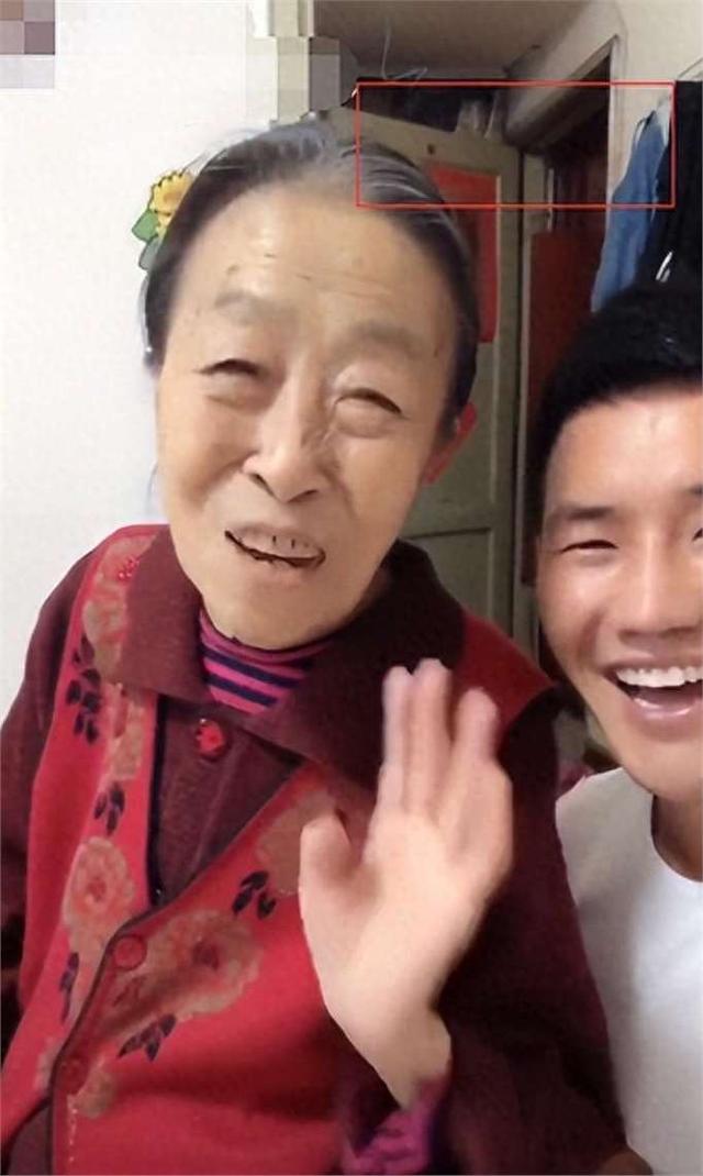 张少华亲儿是谁啊 张少华亲儿子和女儿