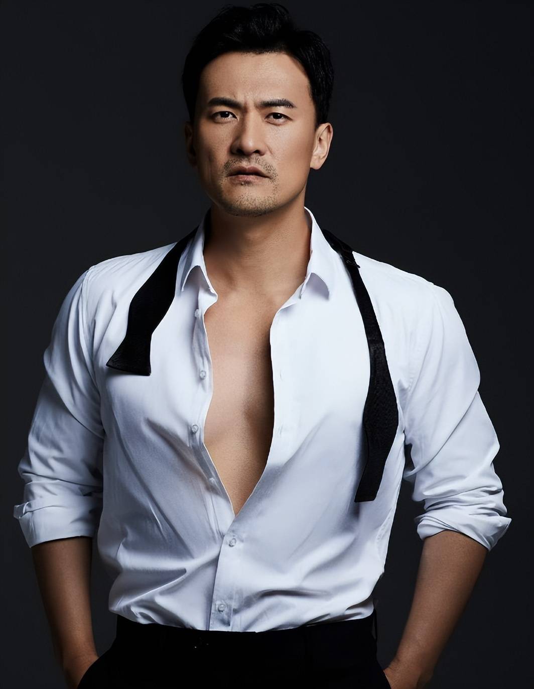何洁赫子铭 何洁赫子铭怎么认识的 何洁赫子铭 何洁赫子铭怎么认识的