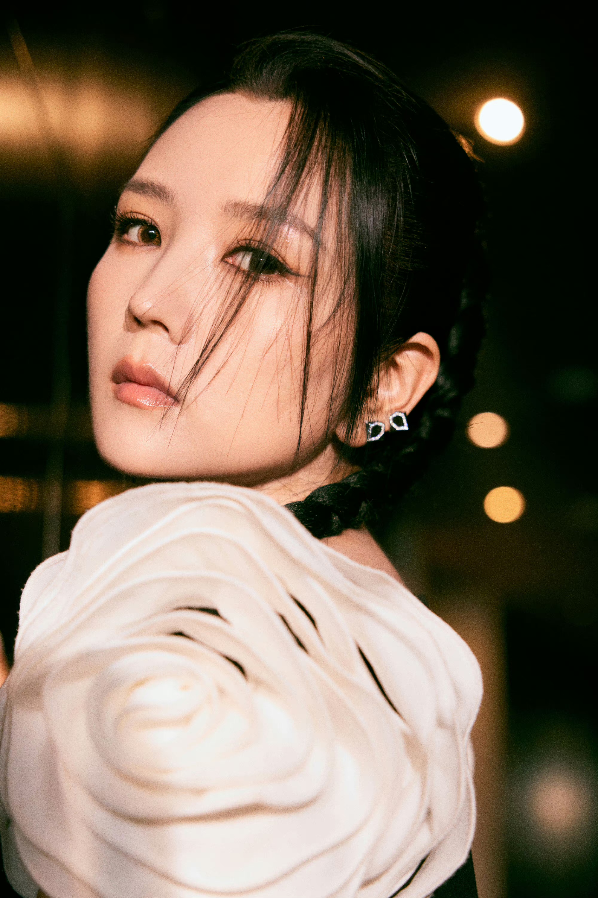 何洁成婚照 何洁又成婚了? 