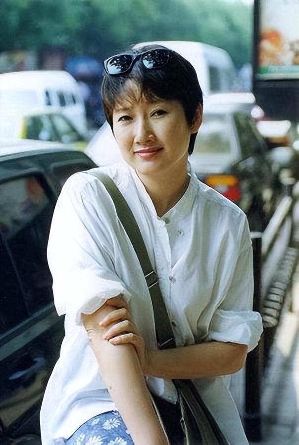 包含王刚老婆是谁的词条