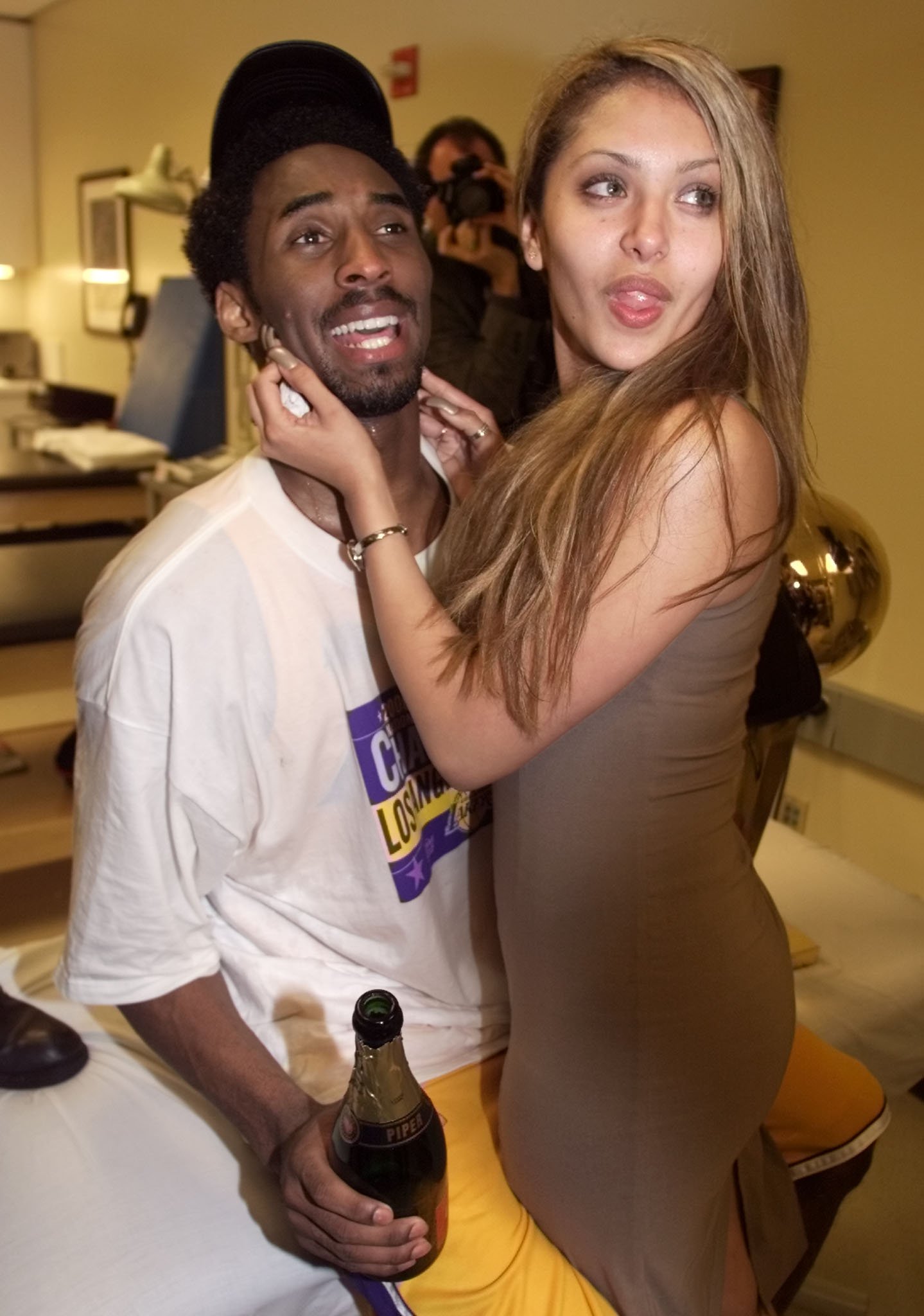 科比的两个老婆 科比老婆和谁在一起
