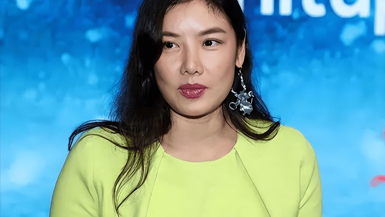 乐基儿拂晓 乐基儿拂晓窗边照片 乐基儿拂晓 乐基儿拂晓窗边照片