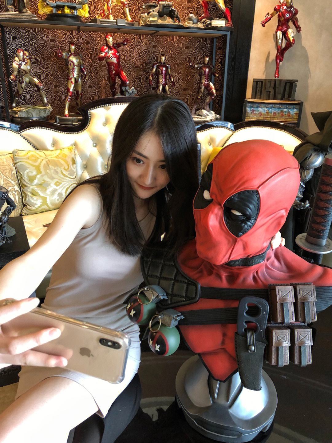 李荣浩晒乡爱手办 李荣浩手绘