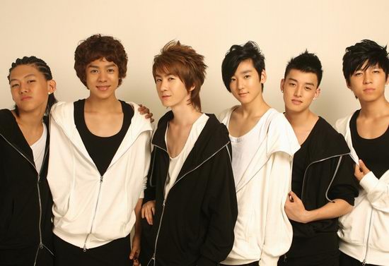 ukiss亚历山大 ukiss亚历山大真名