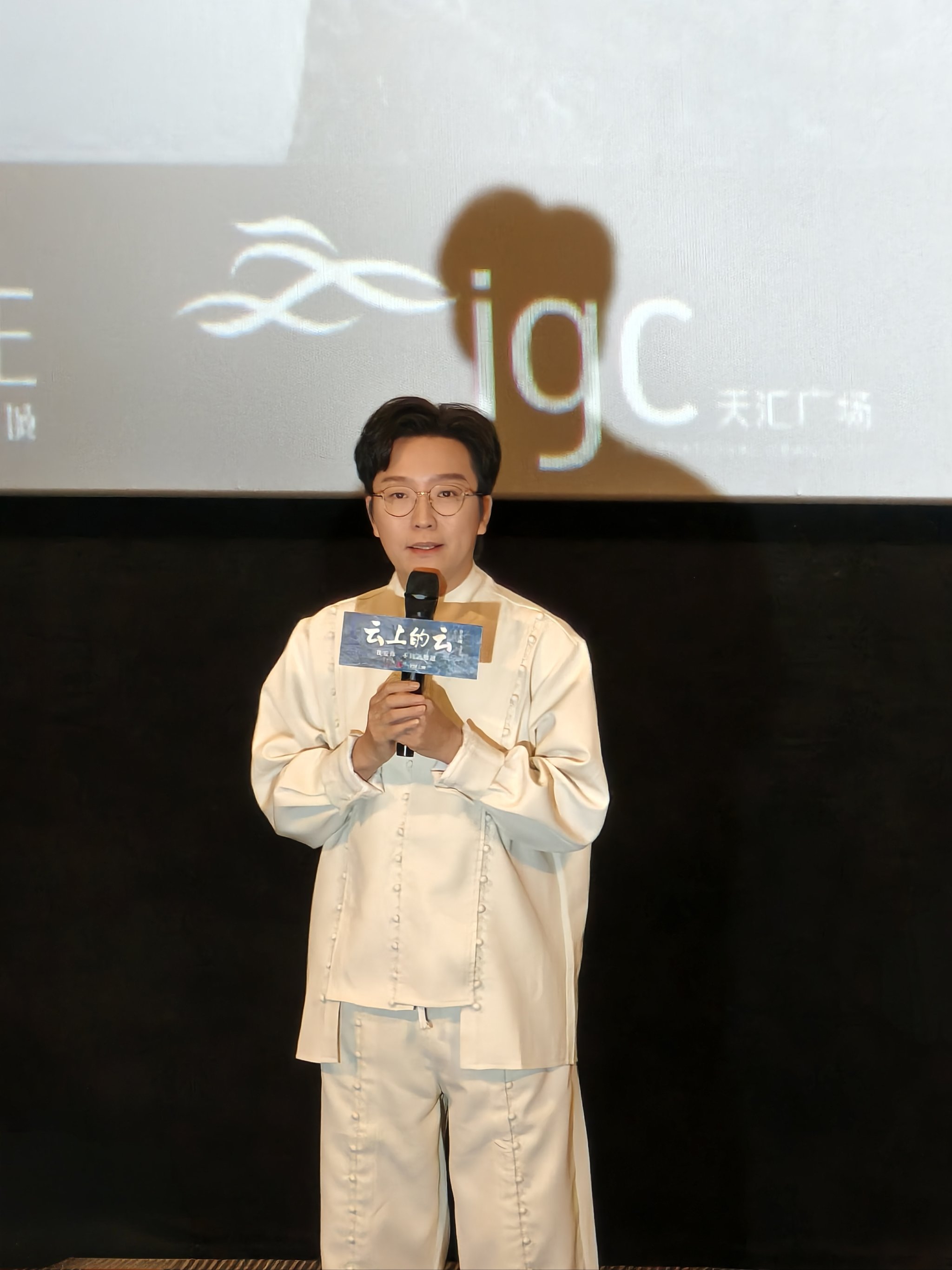 李玉刚为吉林捐50万 李玉刚为河南捐钱了吗? 李玉刚为吉林捐50万 李玉刚为河南捐钱了吗?