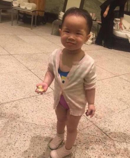 黄毅清父亲到底是谁 黄毅清爸爸是谁