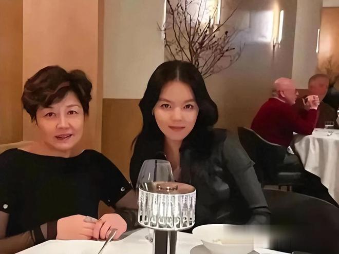哈文和谁立室了 哈文的丈夫叫什么名字 哈文和谁立室了 哈文的丈夫叫什么名字