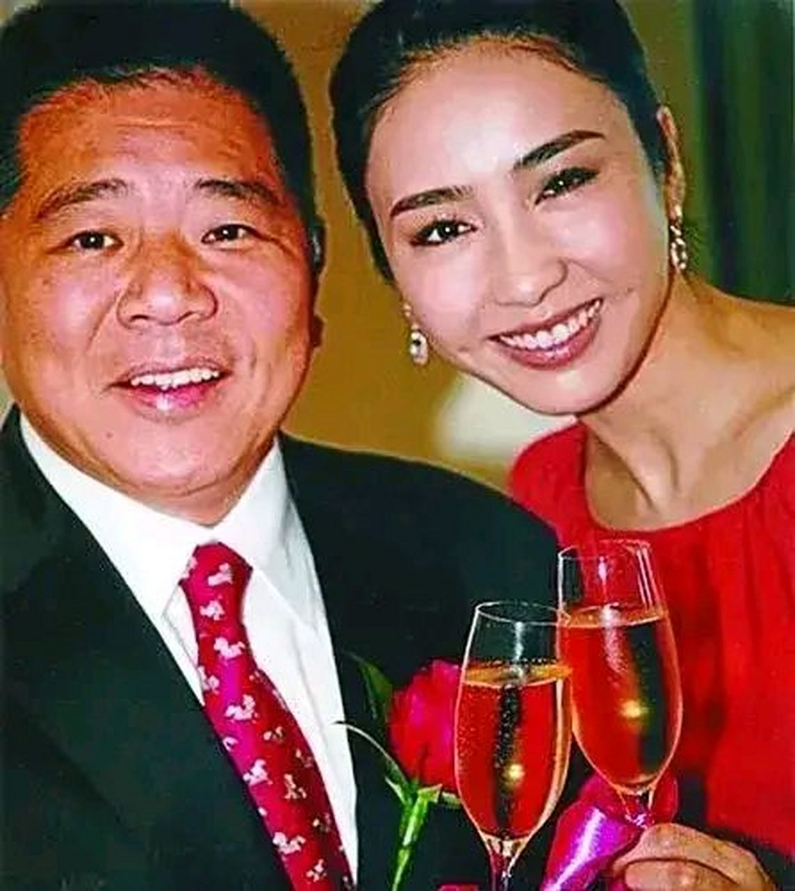 马廷强怎么瘸的 马廷强为什么一直独身只身 马廷强怎么瘸的 马廷强为什么一直独身只身