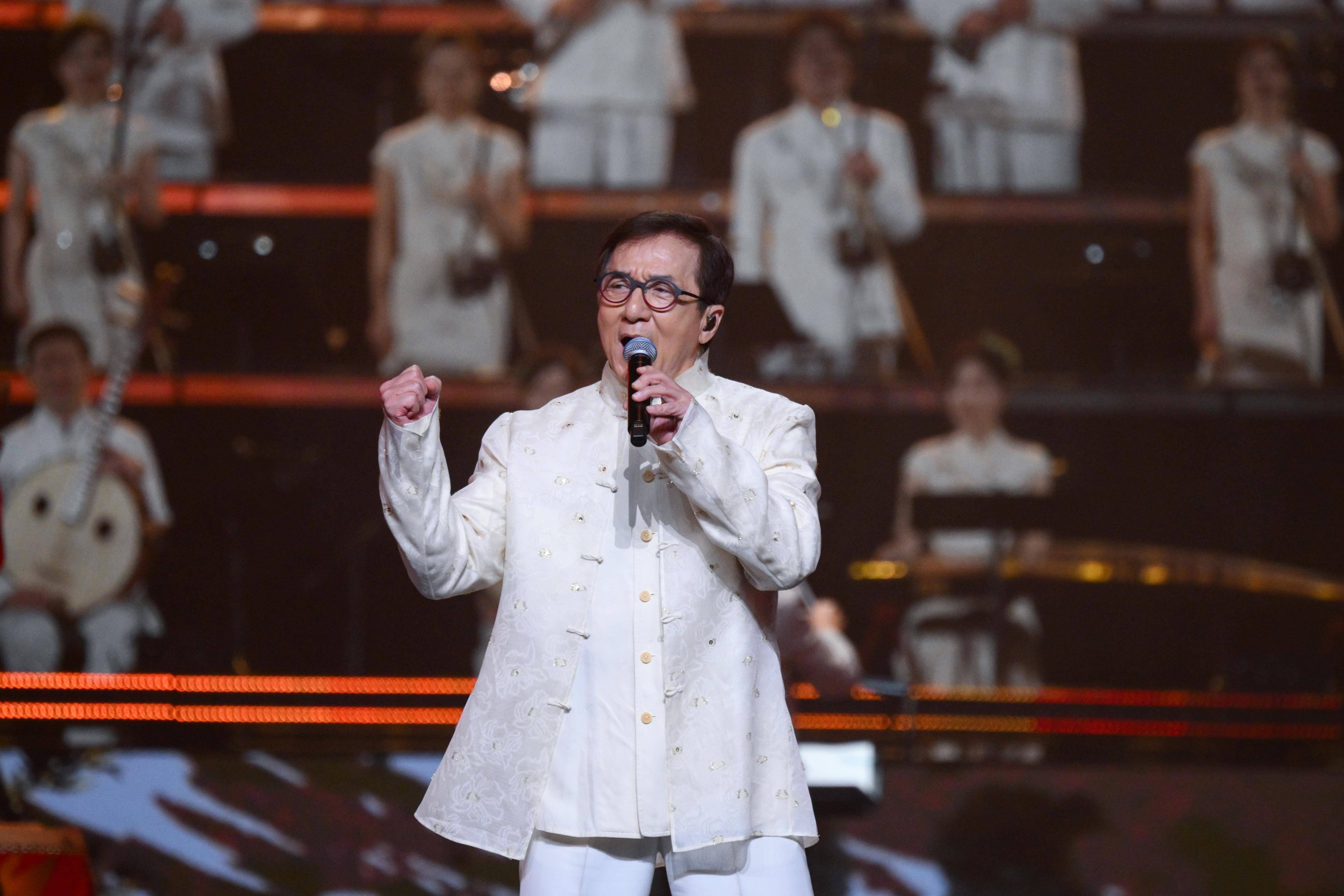 成龙60大寿演唱会 成龙60大寿慈善演唱会全集 