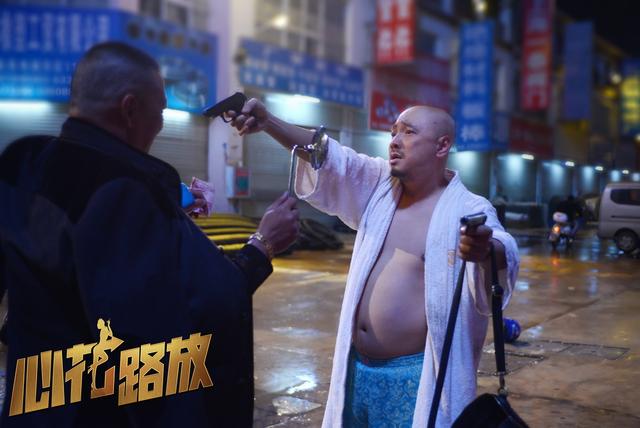 徐峥肚子像妊娠7月 徐峥晒照回应肚子大 视频 徐峥肚子像妊娠7月 徐峥晒照回应肚子大 视频