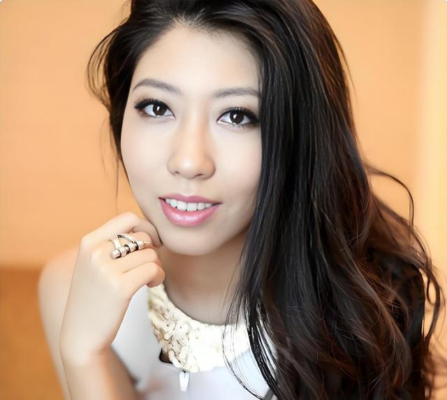 曲婉婷照片 曲婉婷照片大全