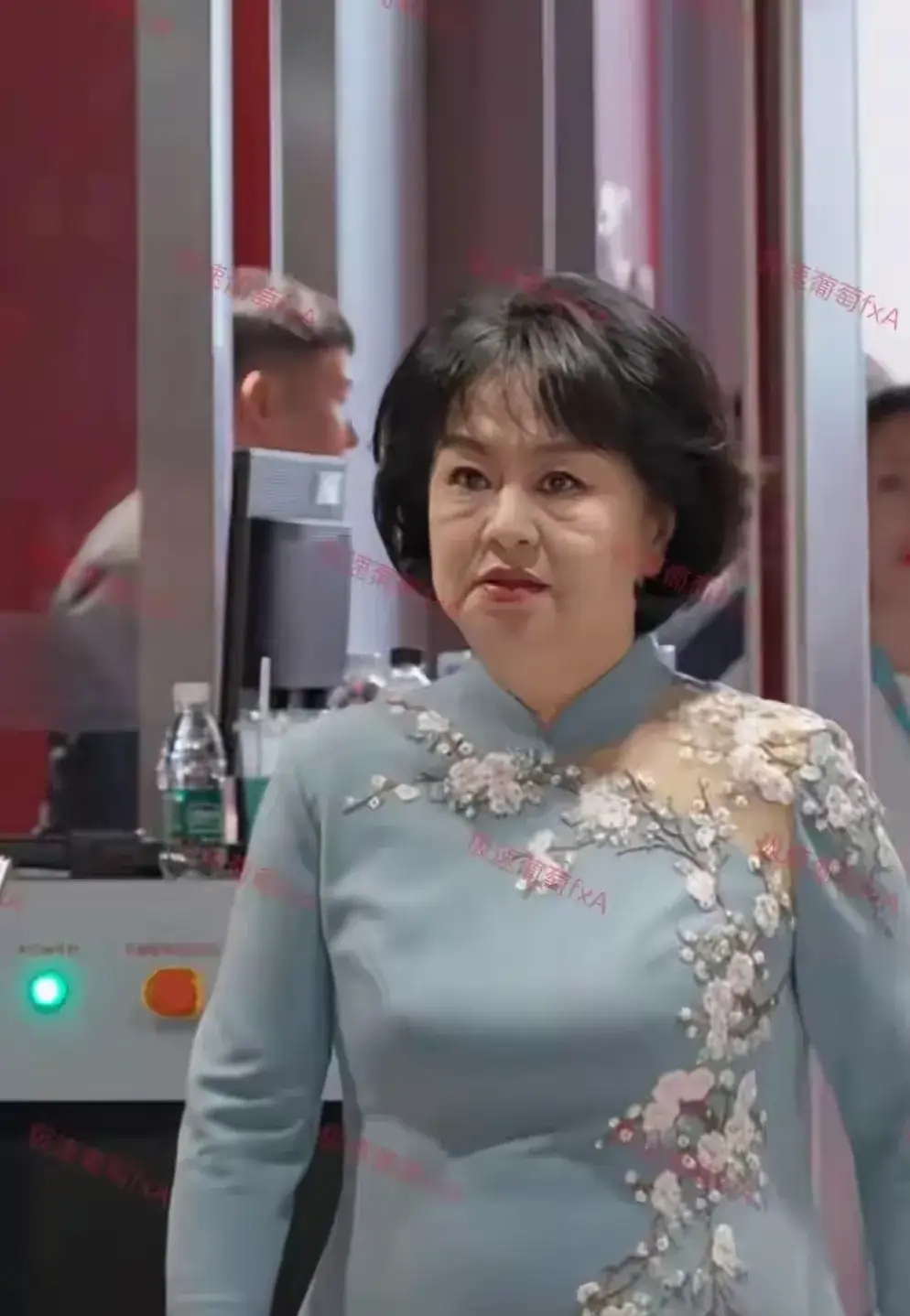 鞠萍老公 鞠萍老公蒋启星