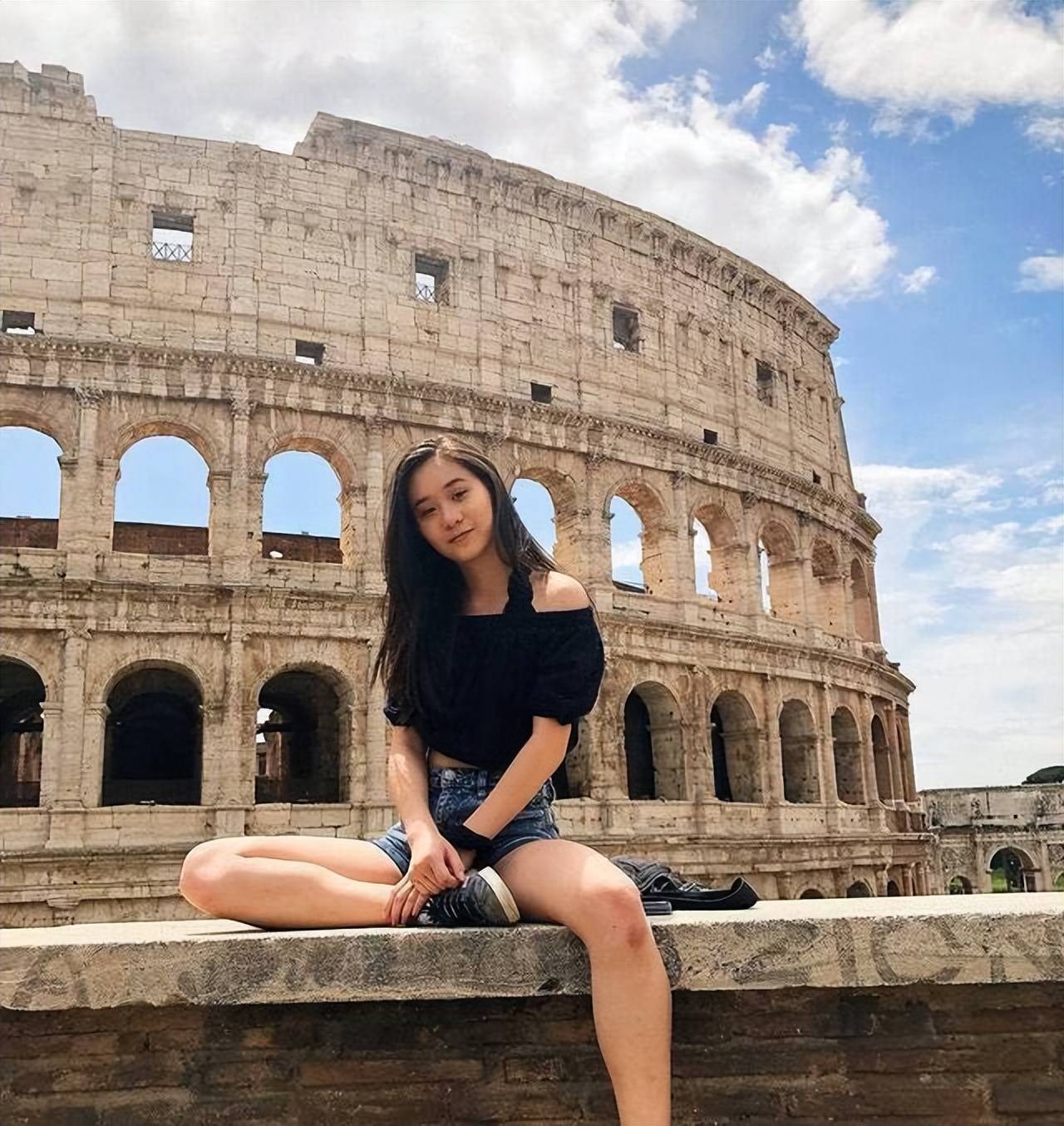 李连杰女儿李思 李连杰女儿李思现状照片