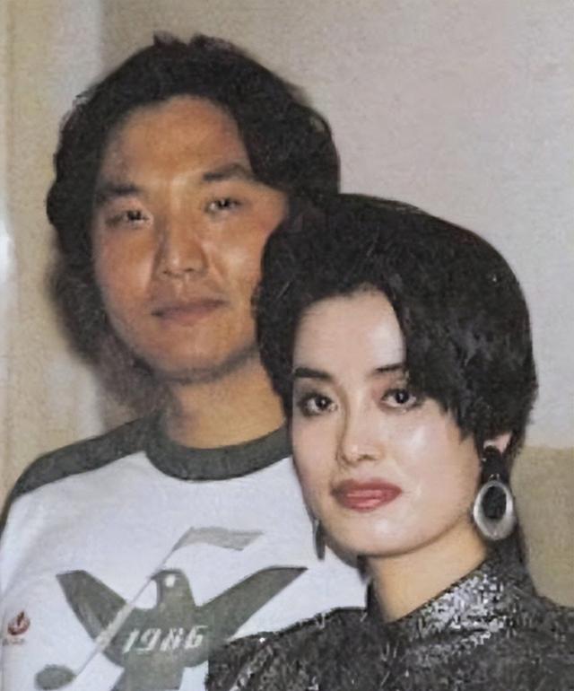 包含百亿富豪解直锟去世系毛阿敏丈夫的词条