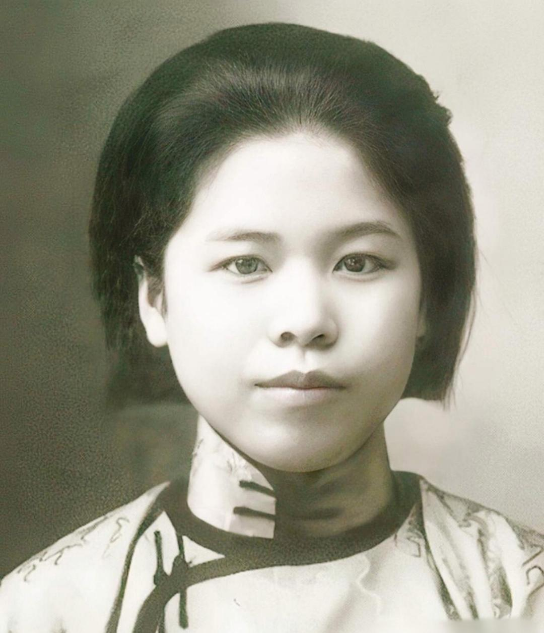 李春平的妻子是谁 李春平的妻子是谁?竟然是玛丽·马汀