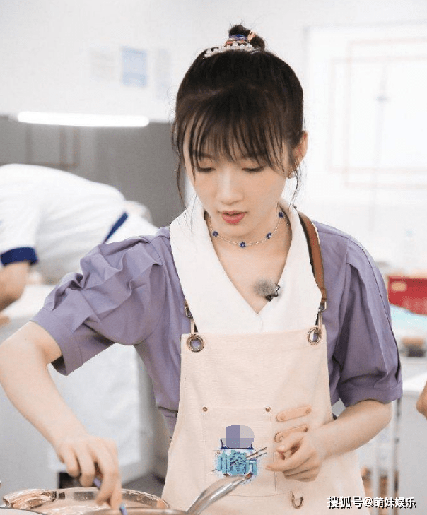 李浩菲付伟伦街头拥吻的简单介绍