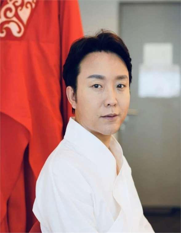 最近李玉刚出啥事了 李玉刚谈跳河事件真相