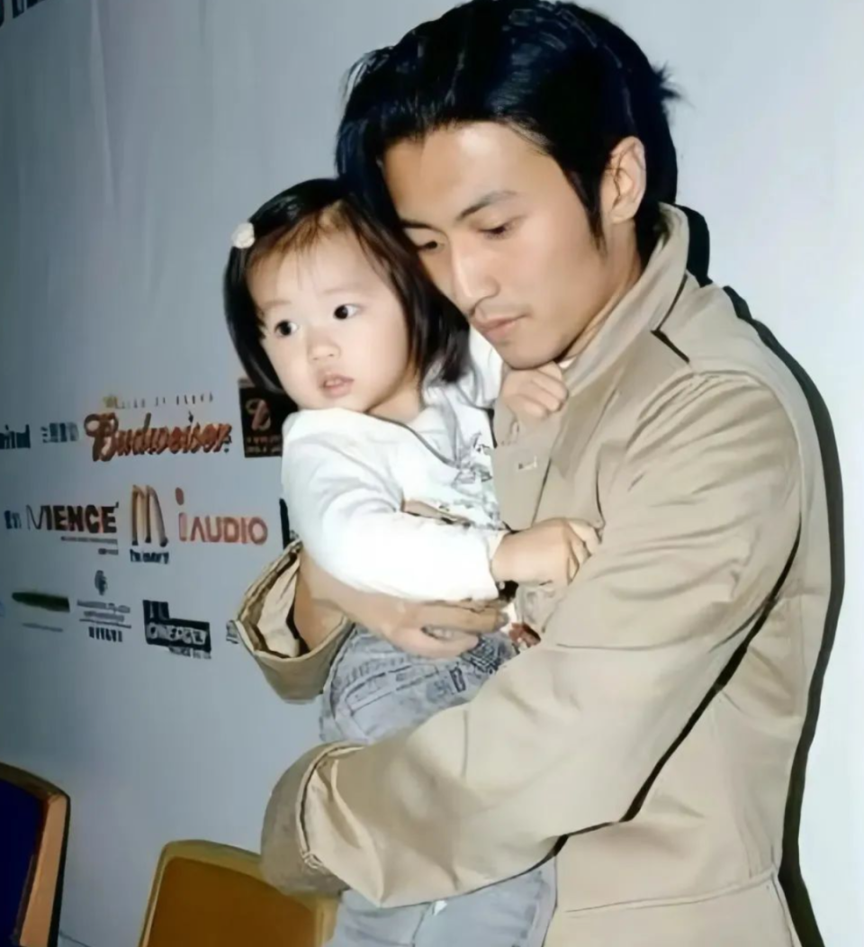 陈奕迅女儿恋情 陈奕迅女儿叫啥 陈奕迅女儿恋情 陈奕迅女儿叫啥