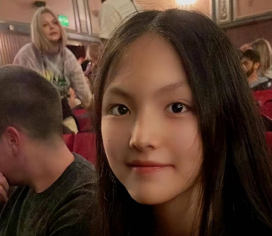 黄磊女儿照片 黄磊女儿近照 