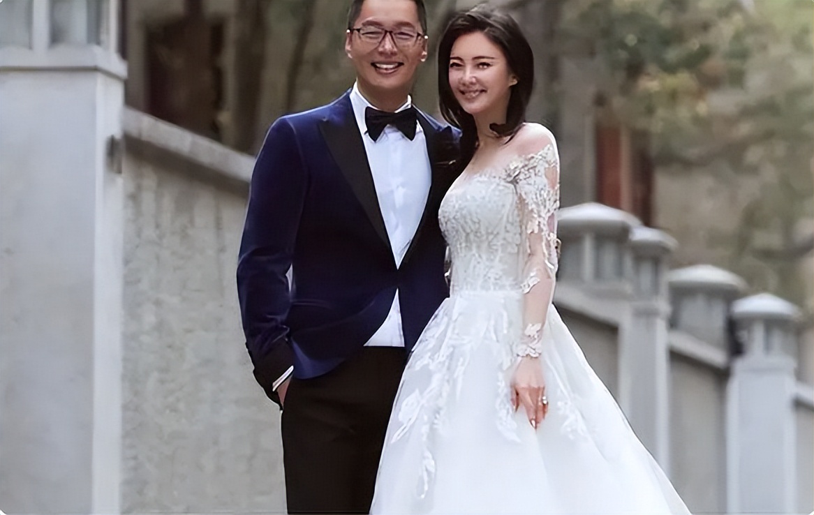 董卿老公密春雷前妻发文 董卿的老公密春雷介绍