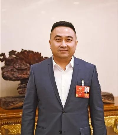 石磊的团体简介 省公安厅石磊的团体简介 石磊的团体简介 省公安厅石磊的团体简介