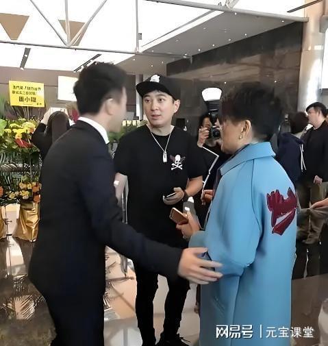 王思聪杨幂 王思聪见杨幂