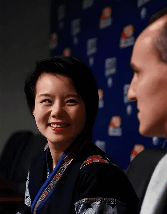 龚琳娜资料 龚琳娜个人资料多高 
