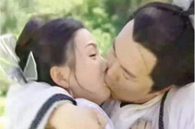 张铁林舌吻 张铁林情感戏 张铁林舌吻 张铁林情感戏