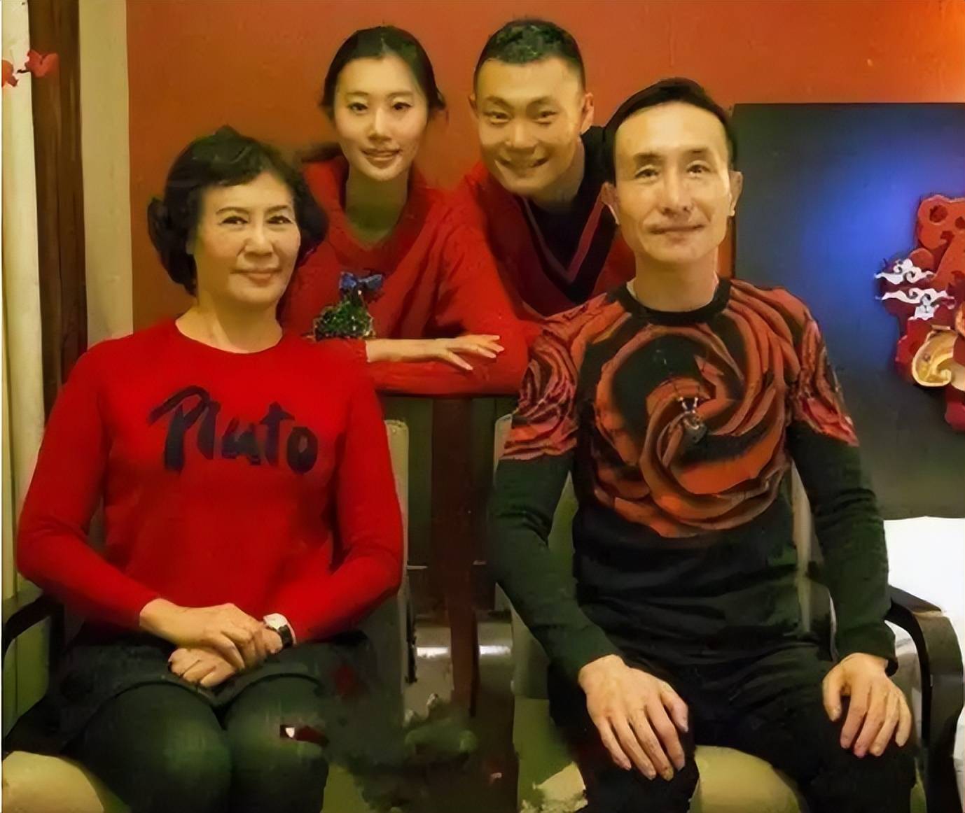 巩汉林妻子 巩汉林妻子多大春秋 巩汉林妻子 巩汉林妻子多大春秋